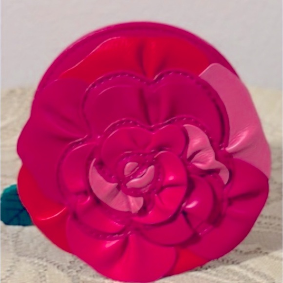 📣🚨🚨LOW START 🚨🚨📣Kate Spade Flora 3D Rose Leather Coin Purse - Picture 3 of 10